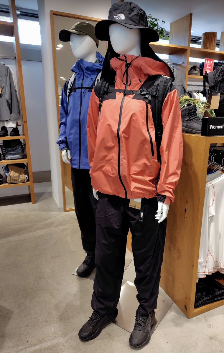 THE NORTH FACEの店内ディスプレイ
