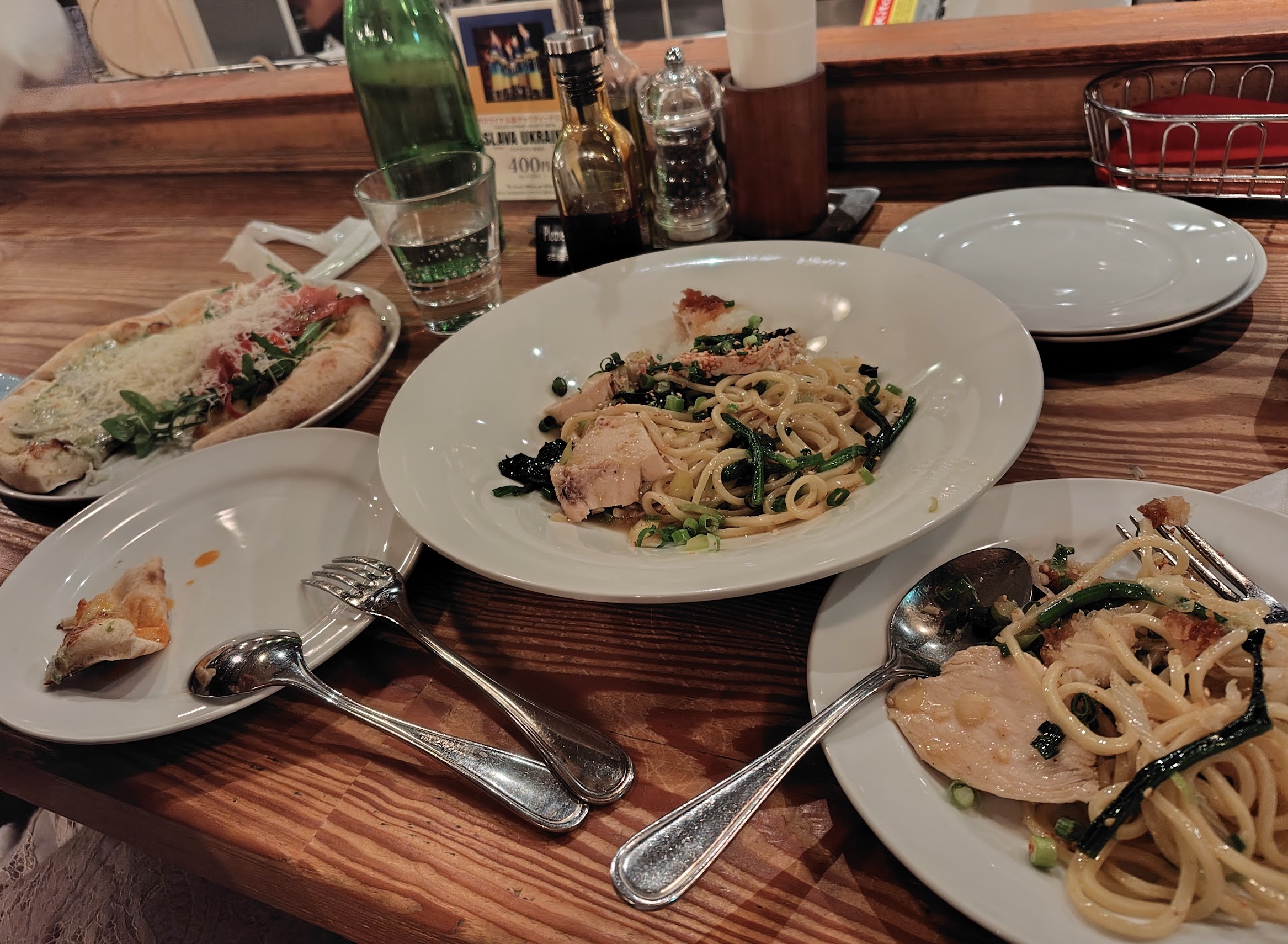 ママ友4人での夜ご飯（パスタやピザ）