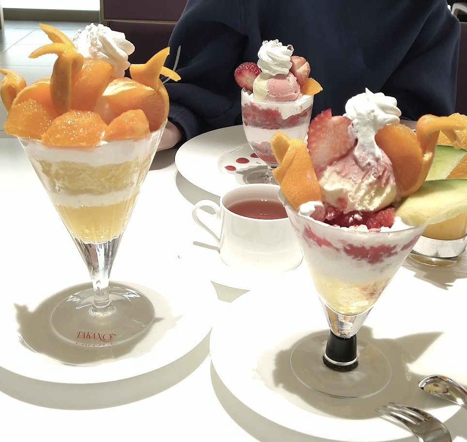 温州みかんのパフェ