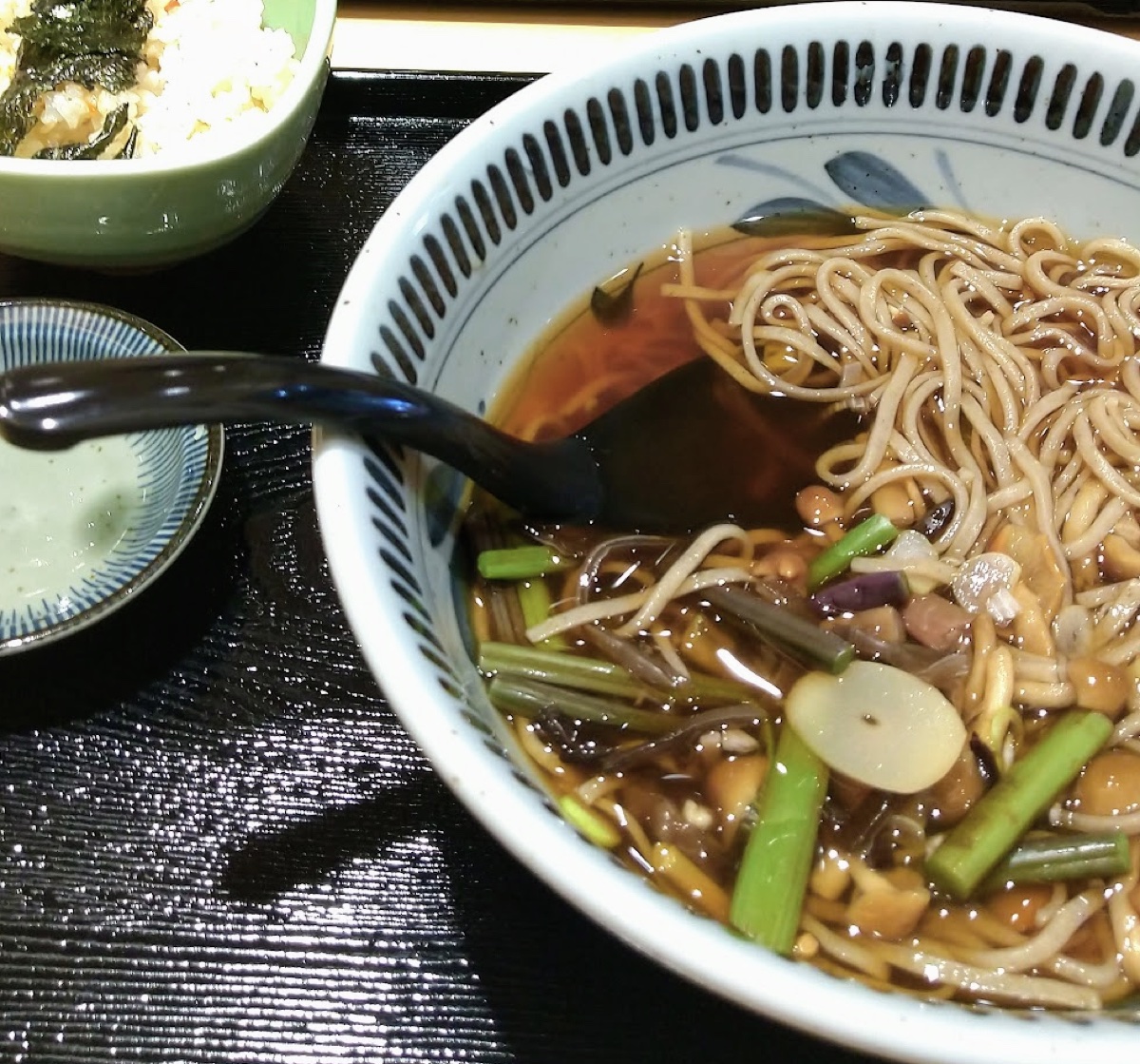 上田駅 山菜なめこそば